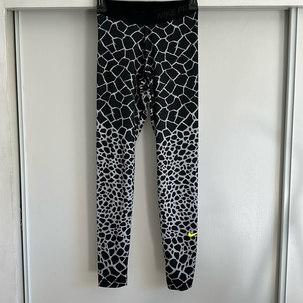 Nike Pro Small Leggings